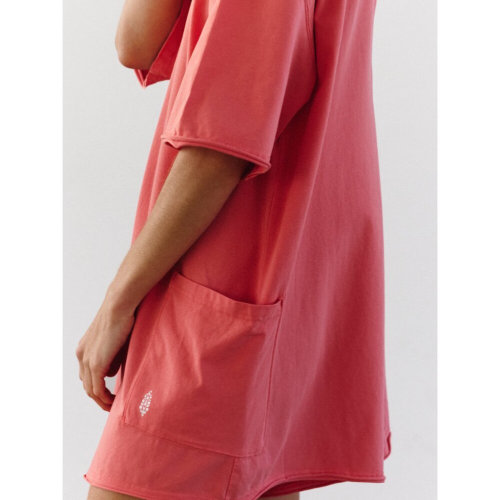 🎉LAST CHANCE🎉 FP MOVEMENT Hot Shot Tee Romper / Hibiscus - Picture 3 of 5